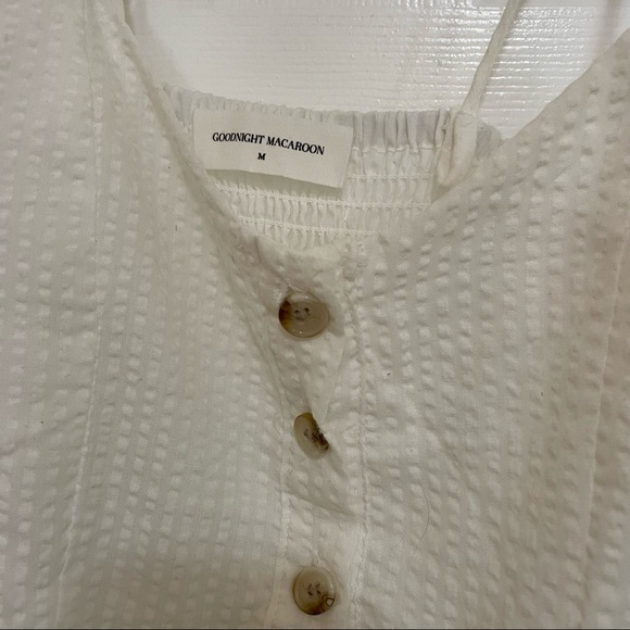 White button down midi dress - best for size small - Picture 7 of 9